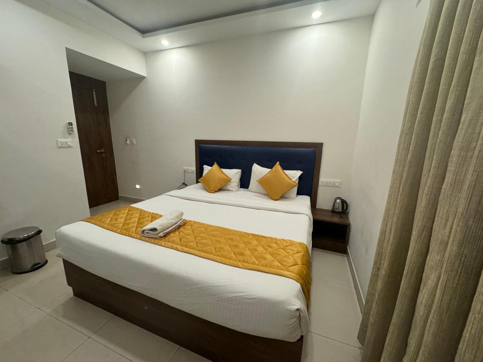 Jn Guestline Hotel Devanahalli ภายนอก รูปภาพ