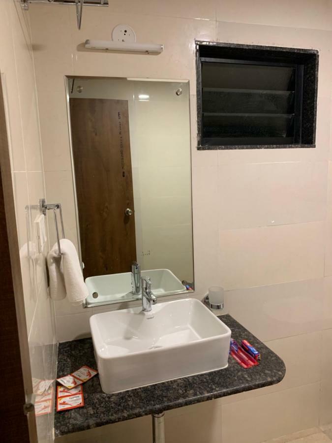 Jn Guestline Hotel Devanahalli ภายนอก รูปภาพ